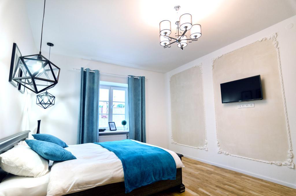 Stylish Apartment. Heart Of The City Львов Экстерьер фото