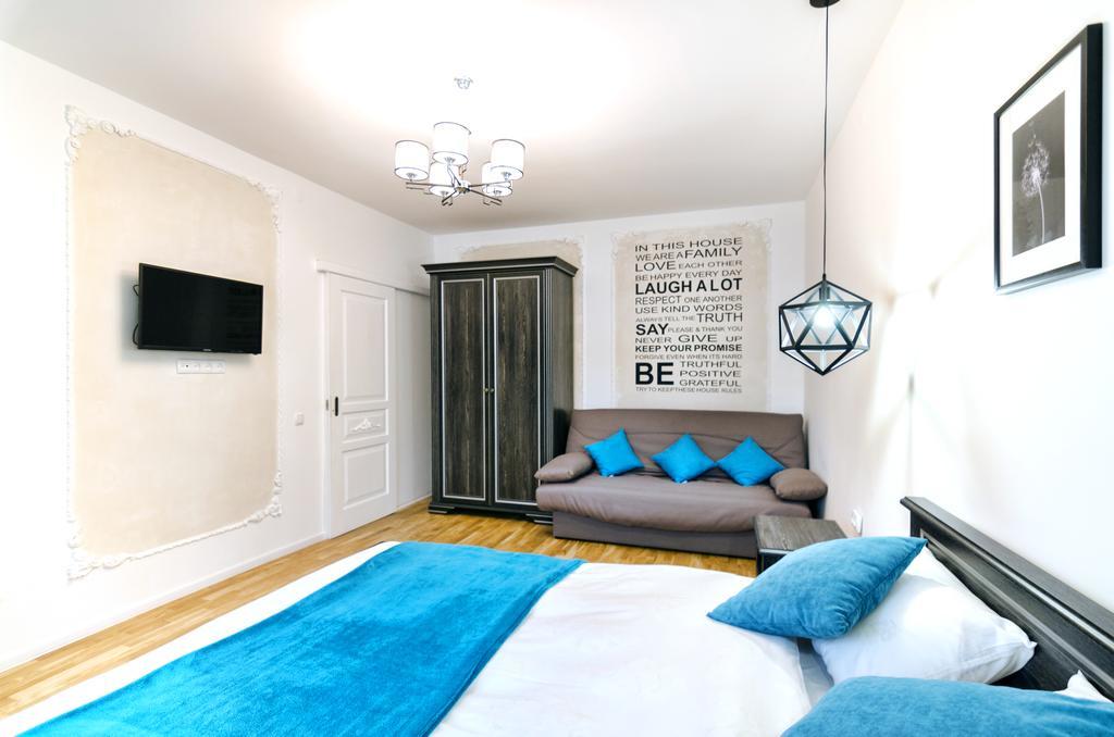 Stylish Apartment. Heart Of The City Львов Экстерьер фото