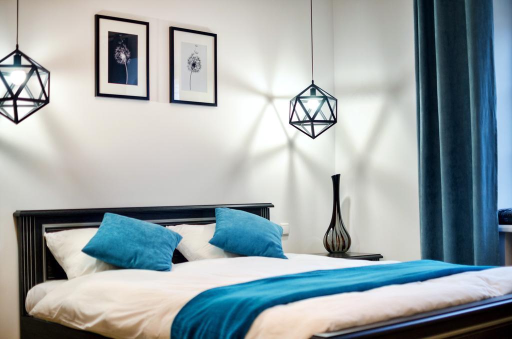 Stylish Apartment. Heart Of The City Львов Экстерьер фото