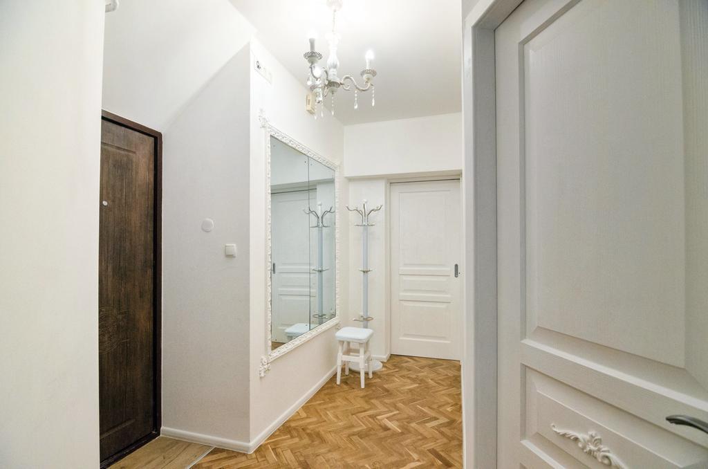 Stylish Apartment. Heart Of The City Львов Экстерьер фото