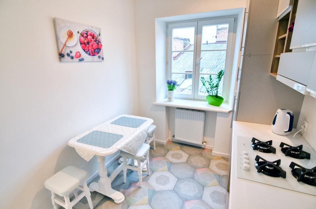 Stylish Apartment. Heart Of The City Львов Экстерьер фото
